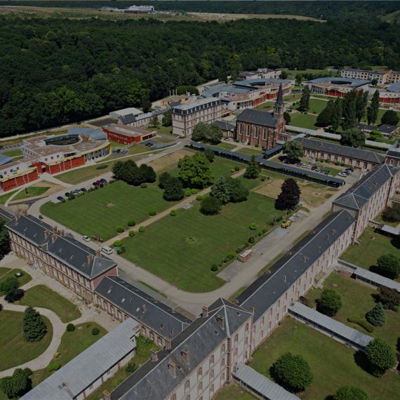 professionnel et étudiants au Nouvel Hôpital de Navarre