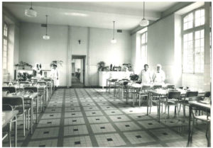 Réfectoire de l'hôpital de Navarre dans les années 1970