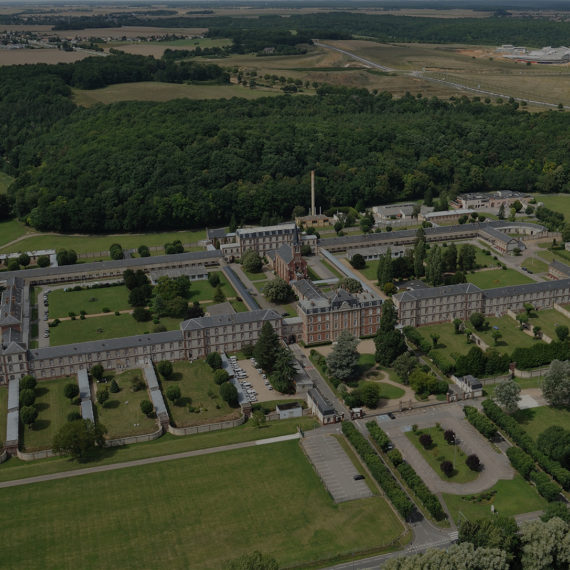 Vue aérienne du NNouvel Hôpitald e Navarre dans les années 2000 - Histoire de l'hôpital